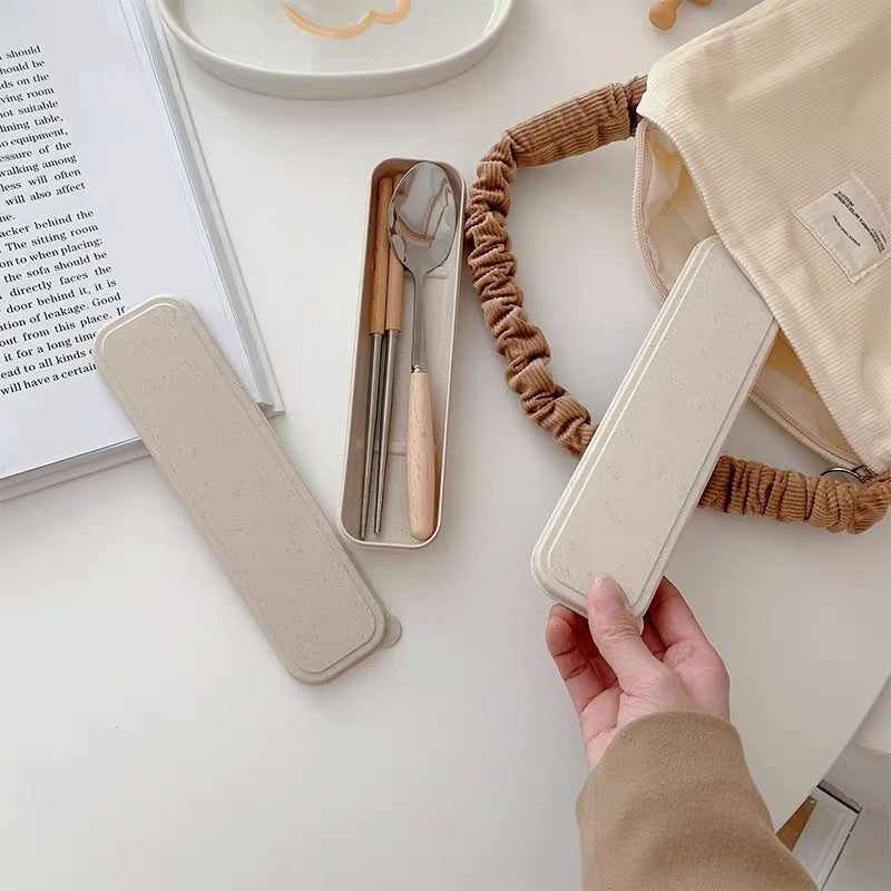 Customised Gifts Singapore: How Smart Giveaways Turn Year-End Exhibitions into Real Business Opportunities